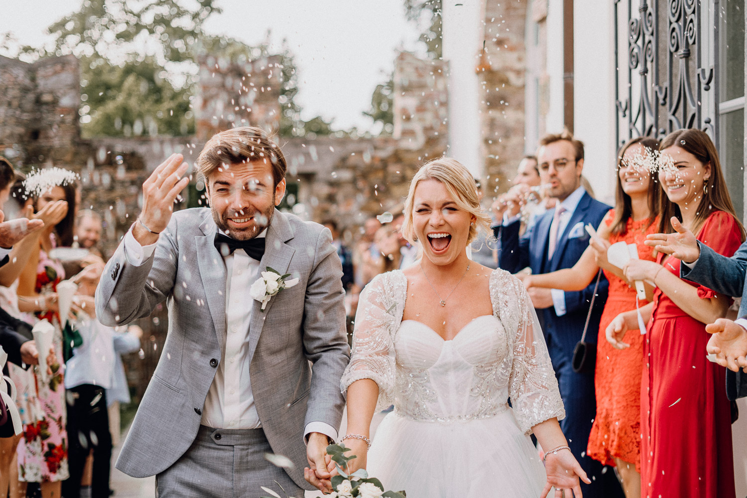 Hochzeit in Italien, Auszug vom Brautpaar